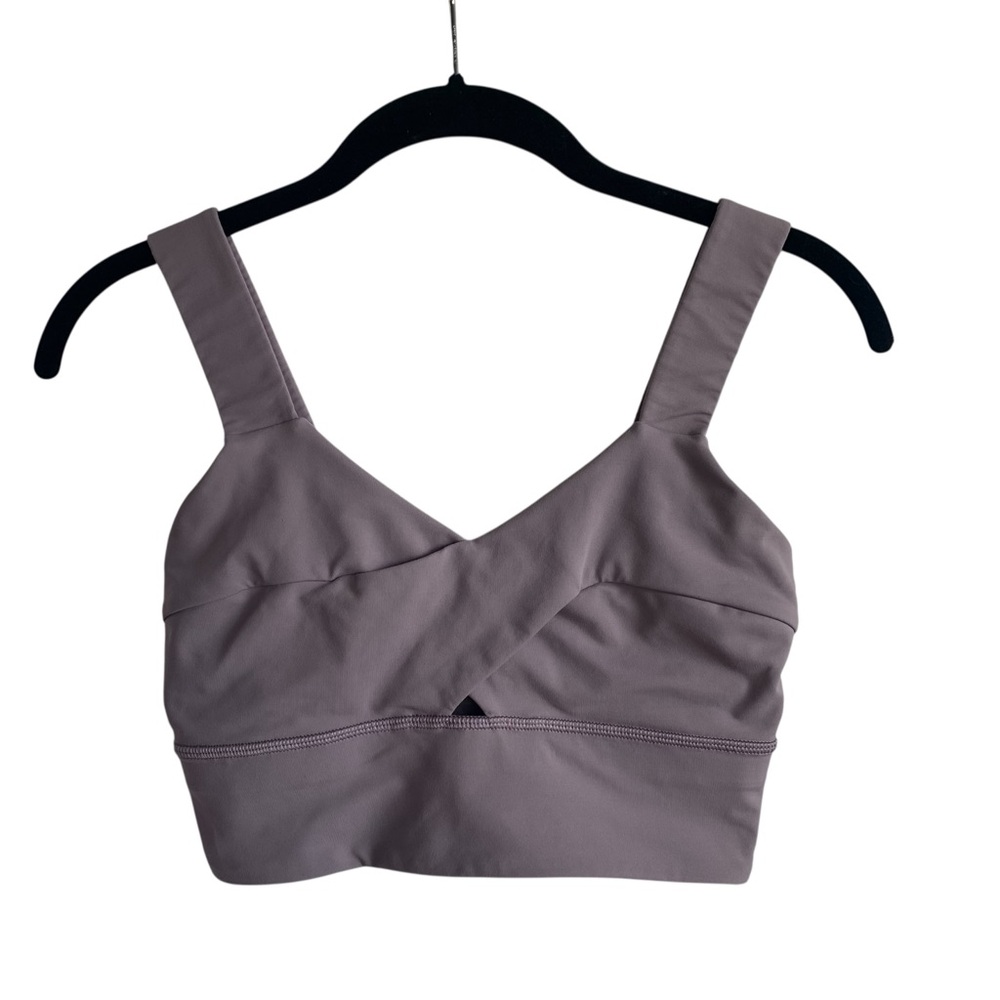 Lululemon Womens Size 4 Wild Twist Bra Mauve Pinky Dusty Dawn Activewear Yoga